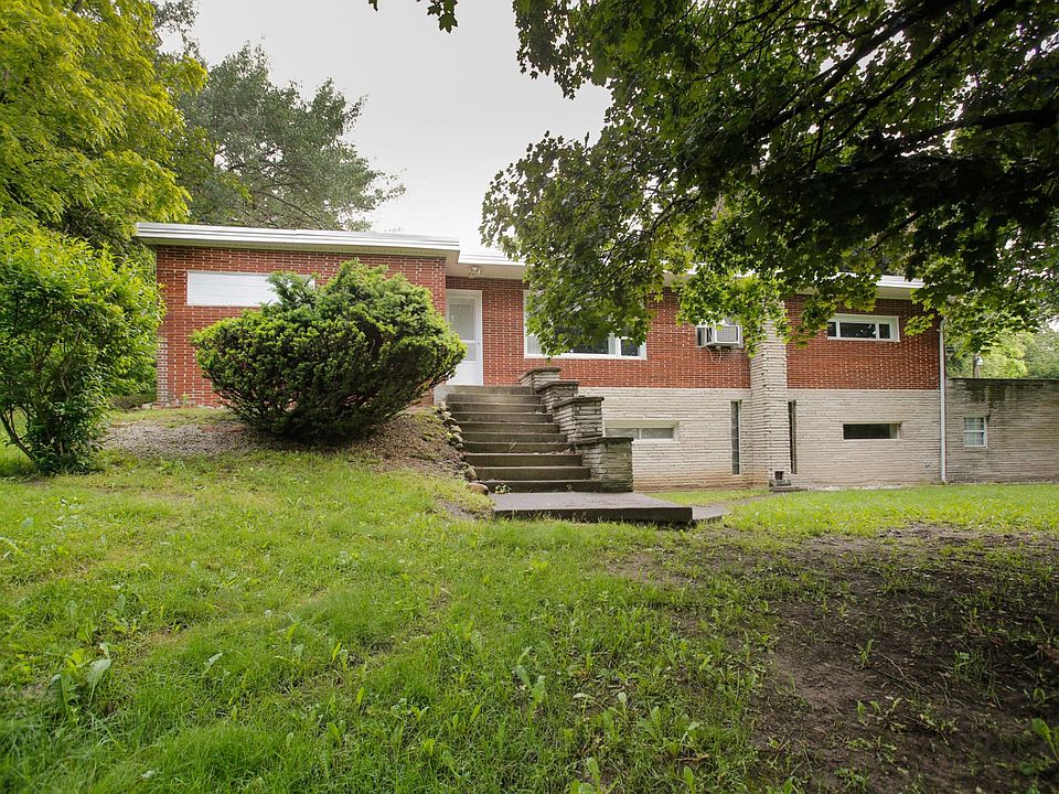 891 n 35th st-131