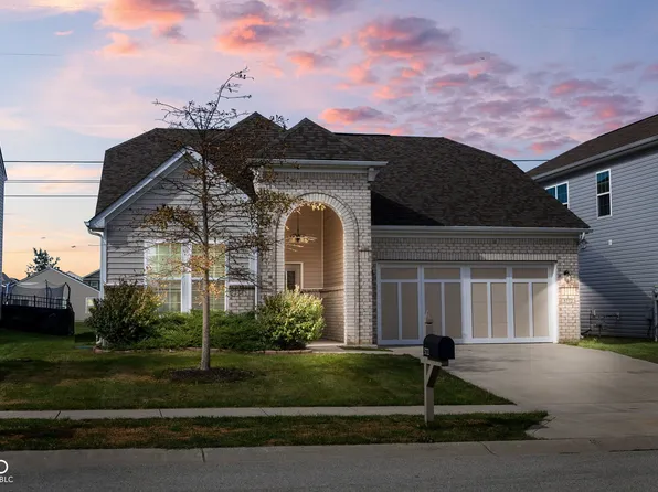 5772 Bluff View Ln, Whitestown, IN 46075