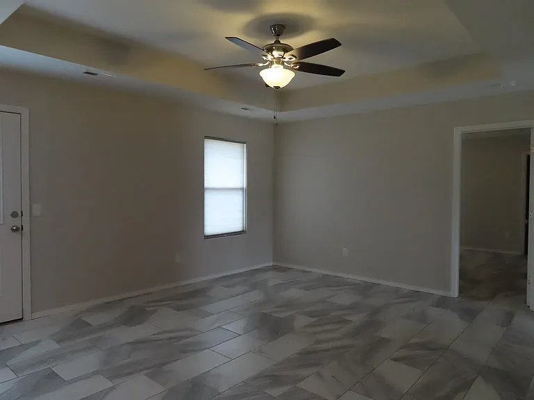 478 W Melody Ln — Photo 3