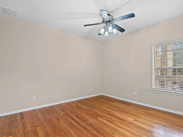 5310 Keller Springs Rd #322 — Photo 7