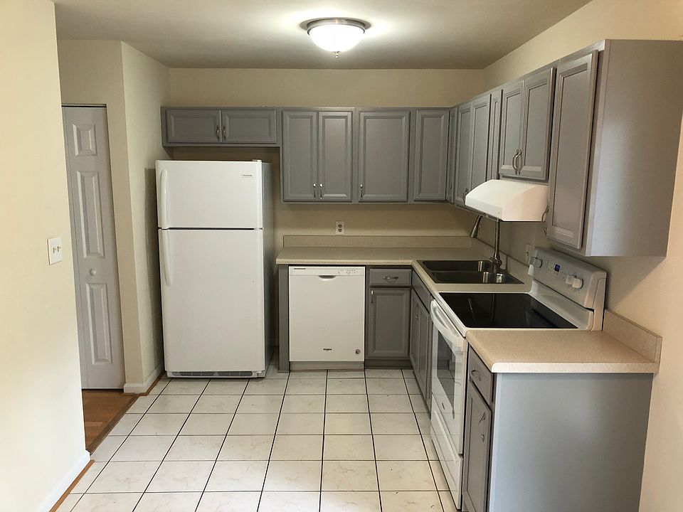 1st image of 713 Madison Ct