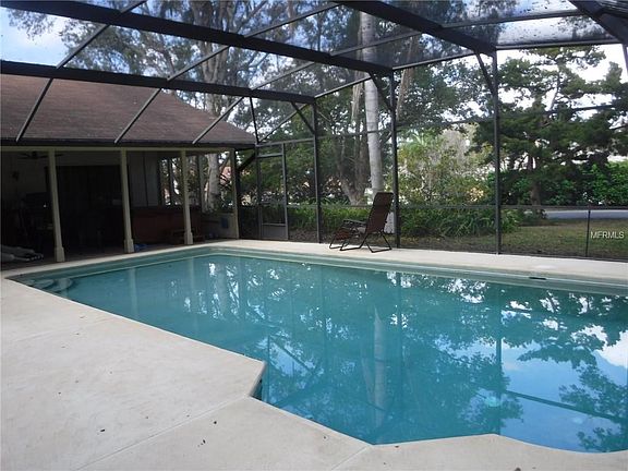 4th image of 407 N Pine Meadow Dr