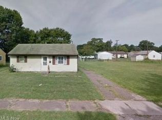 2323 Endrow Ave NE, Canton, OH