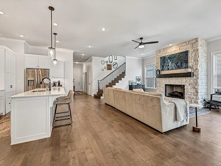 2182 N Woodlark Ln — Photo 13
