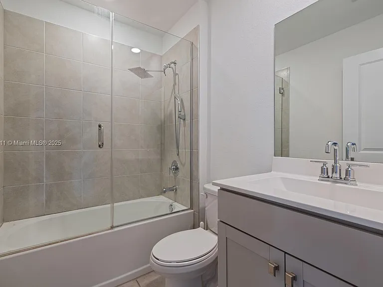 1014 SE 23rd Ave — Photo 12