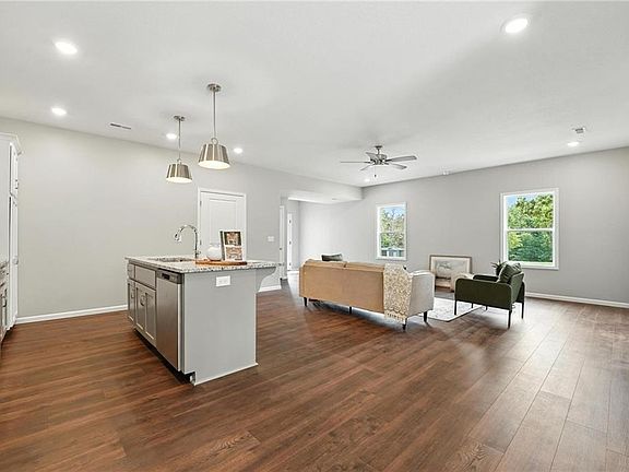 7th image of this home