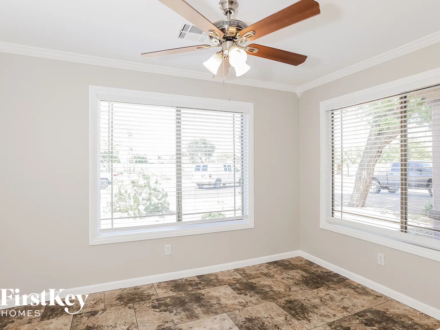 3 bed, 2.0 bath, 1551 sqft, $2,425 — Photo 4