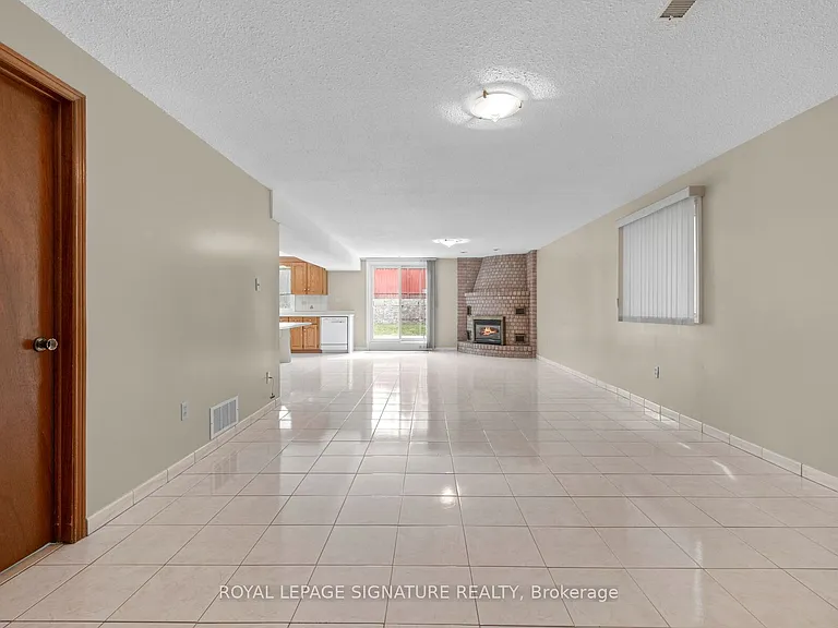 5 Acacia Ave — Photo 30