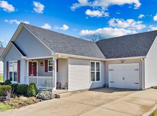 6510 Five Forks Dr, Pewee Valley, KY 40056