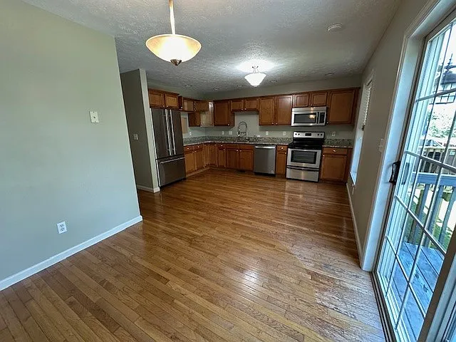 Building Photo - 155 Sylvan Crest Dr