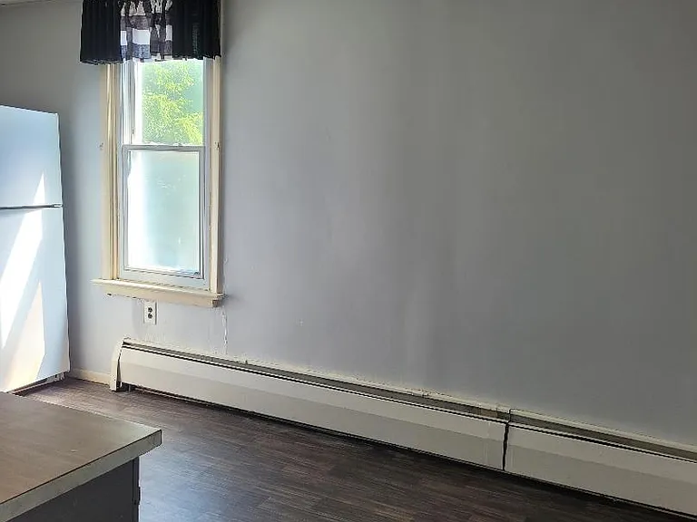 89 N Main St #2 — Photo 2