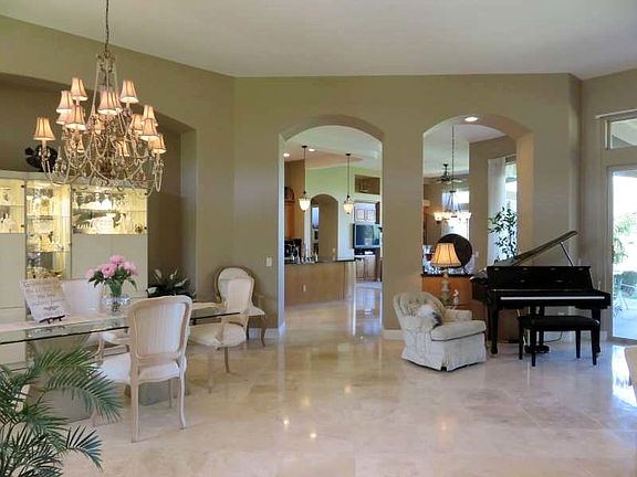 5th image of 11 Anthem Creek Cir