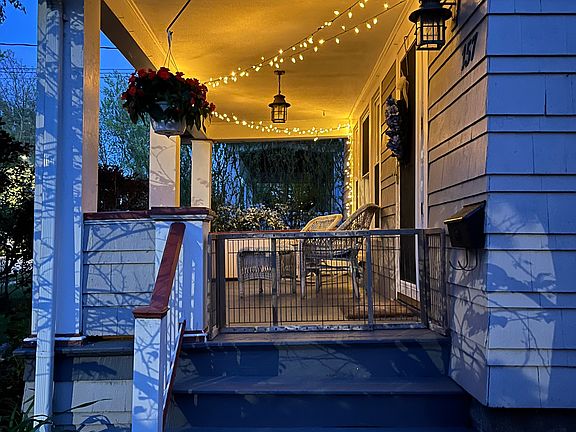 2nd image of 157 Los Robles St