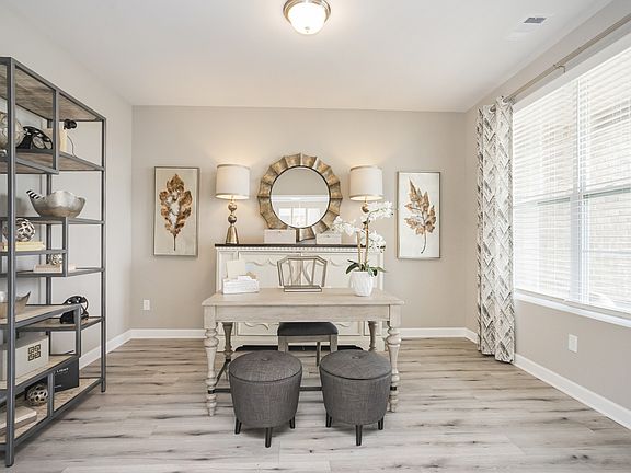 5th image of 614 Davenport Dr Lot 402