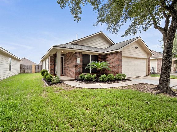 2nd image of 21639 Falvel Lake Dr