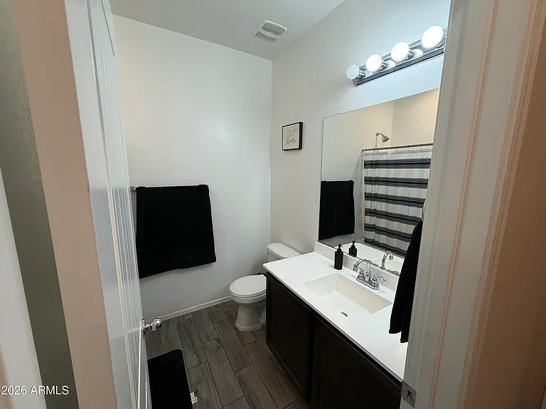 24740 W Jessica Ln — Photo 10