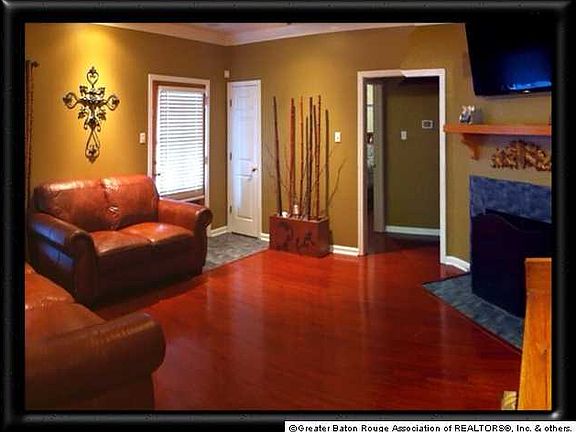 3rd image of 38262 Mindi Ct
