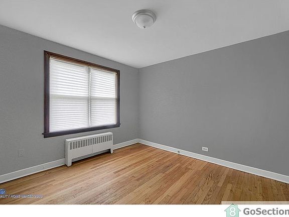 5th image of 9150 S Colfax Ave #1