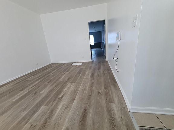 4th image of 8342 S Kingston Ave