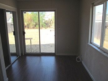 5th image of 3325 Taylor St