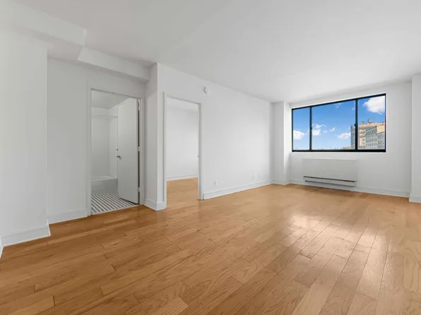 760 West End Avenue image 1 of 3