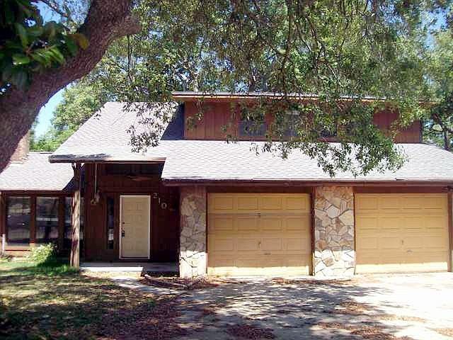 1st image of 210 Palm Blvd N