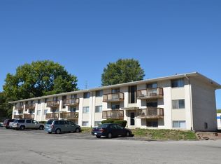 712 13th St APT 22, West Des Moines, IA 50265