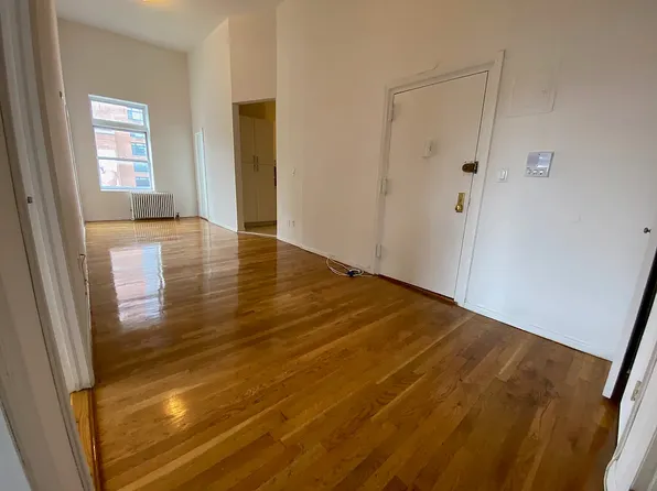 50 Grand Street image 1 of 5