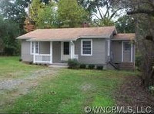 106 Merriman Rd, Hendersonville, NC 28791