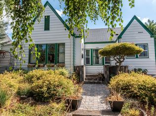 2306 SE Caruthers St, Portland, OR 97214