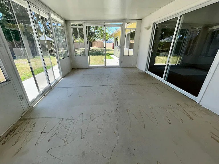 5572 Nevada Dr — Photo 20