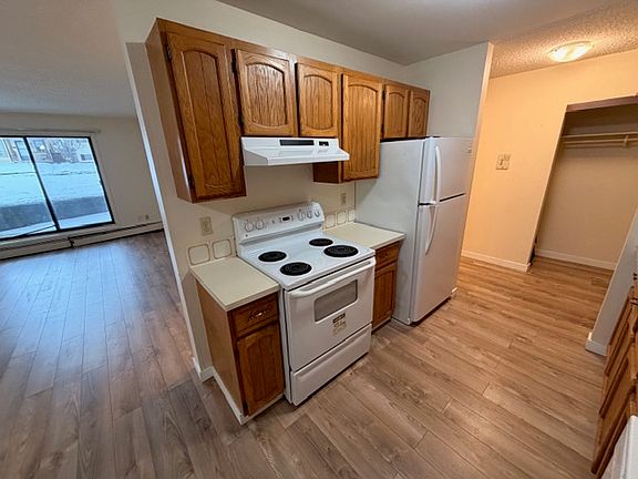 4th image of 3610 43rd Ave NW #121