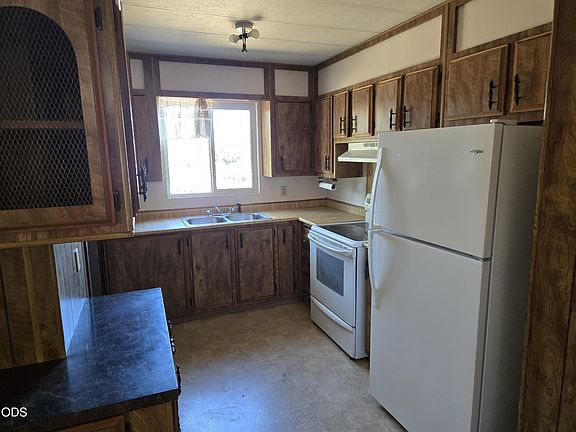 5th image of 4618 Redwood Ave