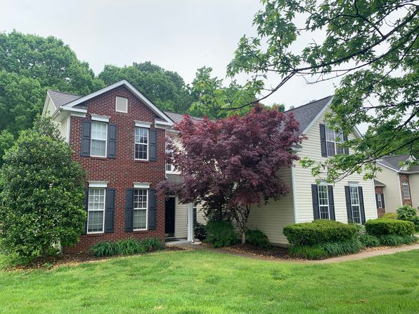 1157 Woodwinds Dr