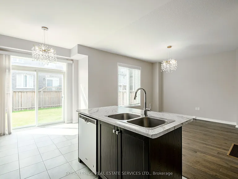 152 Munro Cir — Photo 27