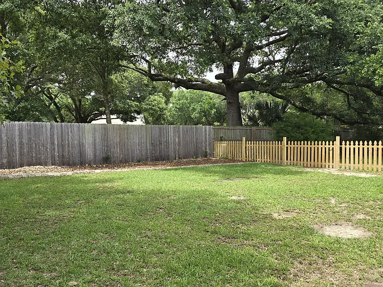 5157 Peach Dr — Photo 35