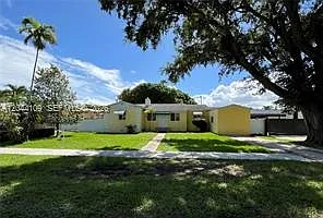 Palmetto Dr — Photo 12