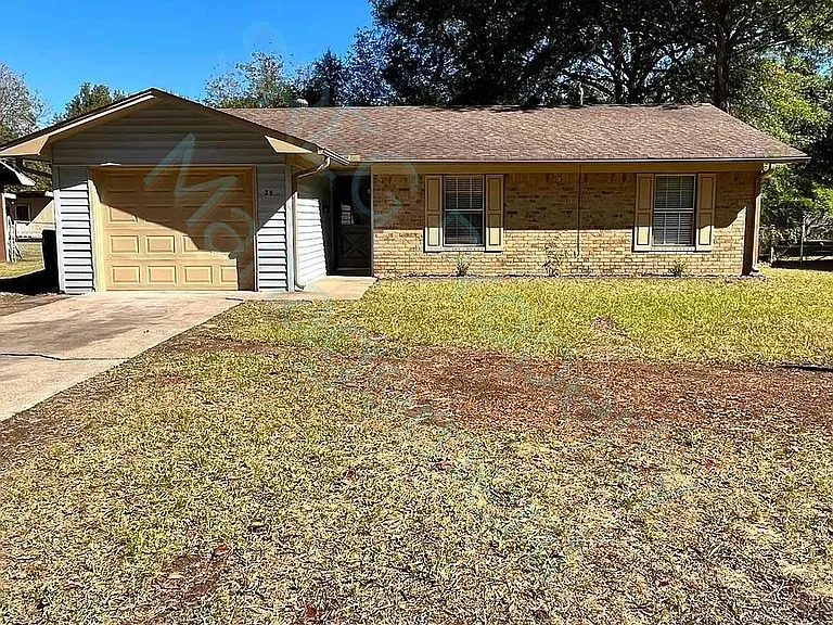 25 Meadowbrook Dr — Photo 2