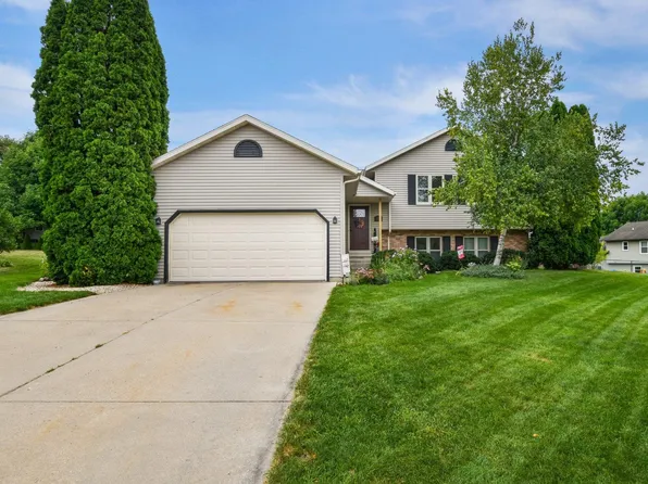 5729 Bellows Cir, Madison, WI 53716