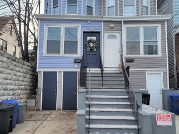 48A E 40th St, Bayonne, NJ 07002