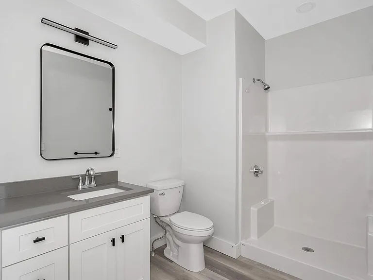 1 Lafayette Sq #401 — Photo 22