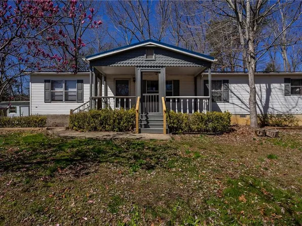 58 Holly Rdg, Ellijay, GA 30540