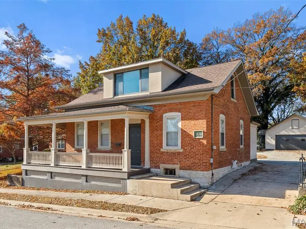 421 S Church St, Waterloo, IL 62298