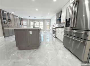 850 Ridgewood Avenue, Oradell, NJ 07649