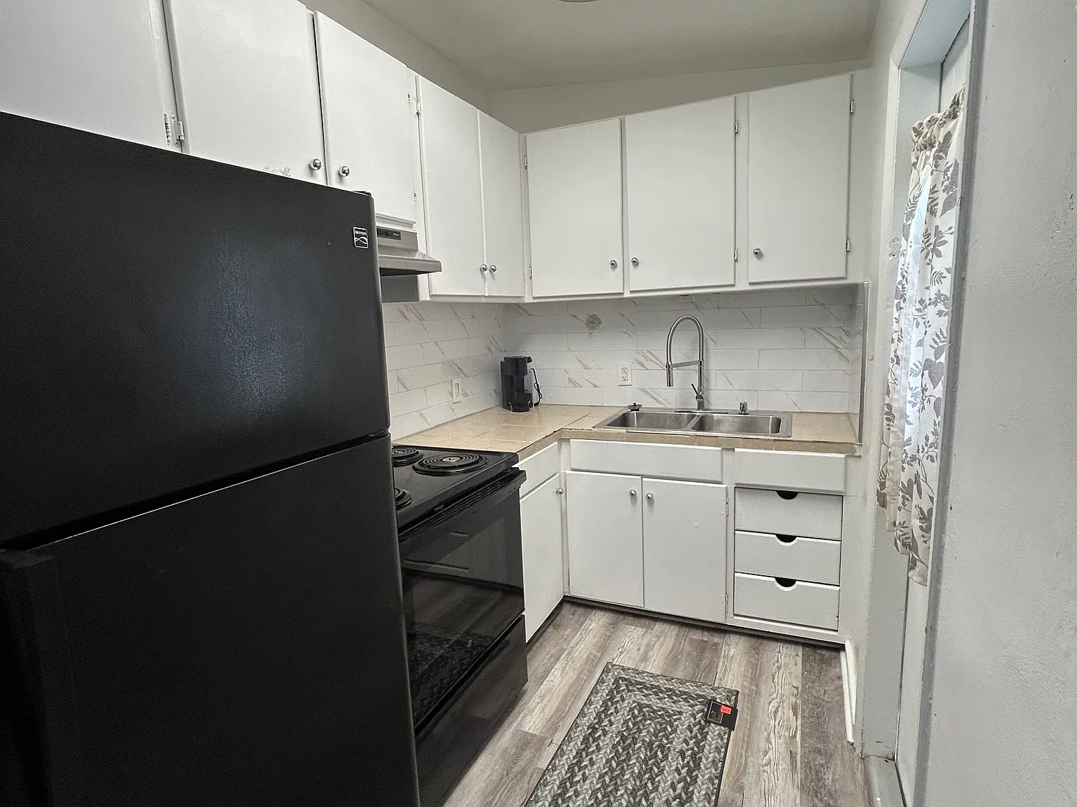 2 bed, 767 sqft, $1,450 — Photo 3