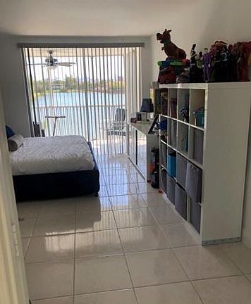 3rd image of 1670 NE 191st St #2143
