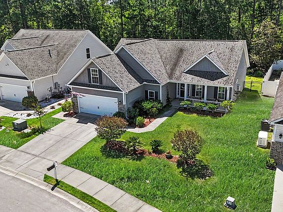 2nd image of 408 Windermere Lake Circle