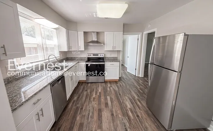 3744 Thrushwood Dr — Photo 6