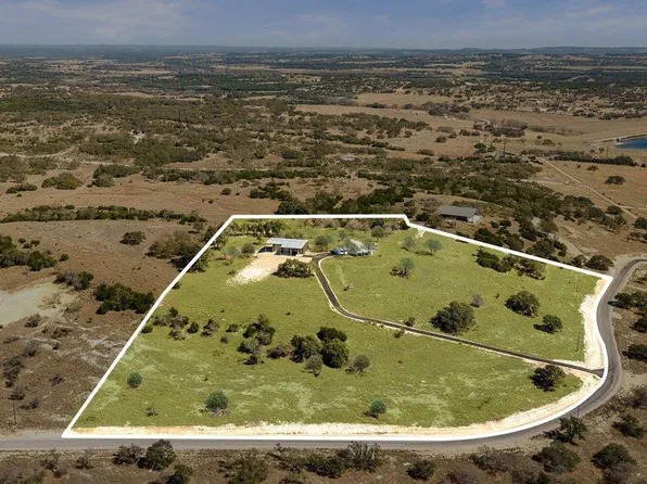 158 Watch Hill Rd, Stonewall, TX 78671