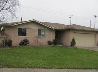 18169 Winwood Ct, Brownstown, MI 48193